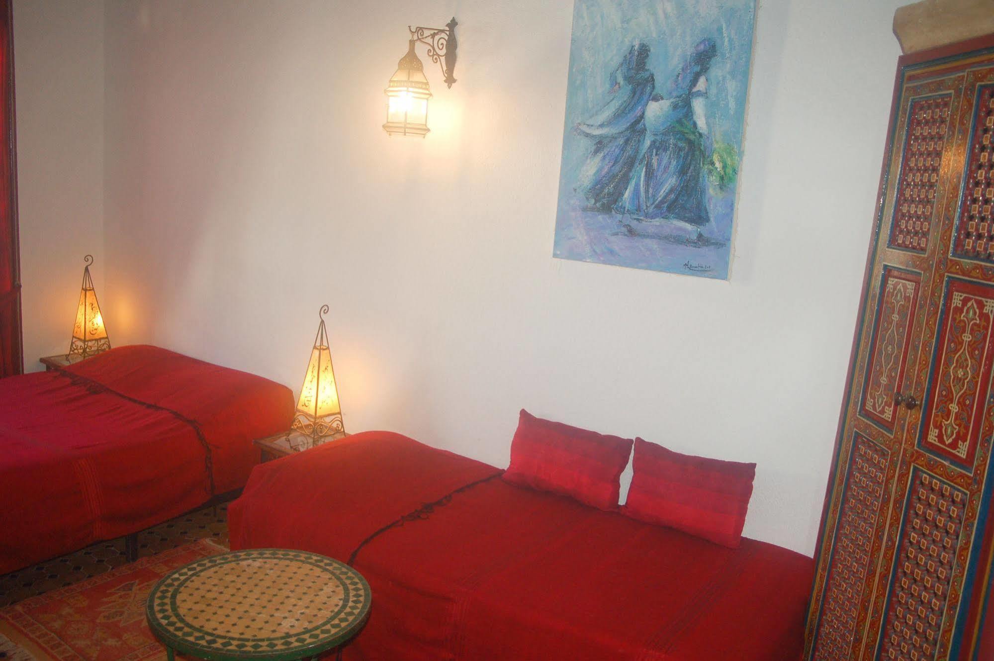 Riad Le Grand Large 2*